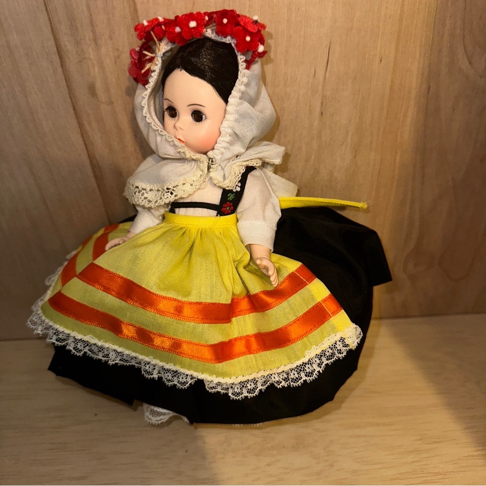 MADAME ALEXANDER 8" DOLL INTERNATIONAL GREECE 565